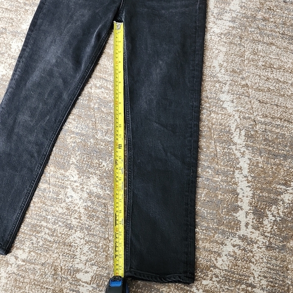Agolde Riley Black High Rise Straight Crop Jeans - Picture 9 of 9